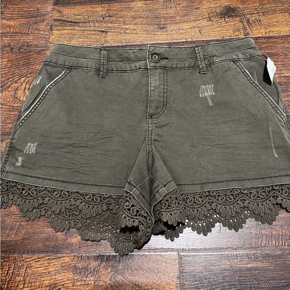 Maurice’s Shorts 7/8